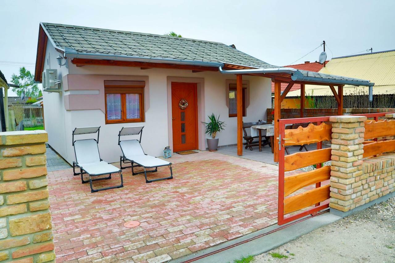 Jázmin Apartman Buzsák Exterior foto