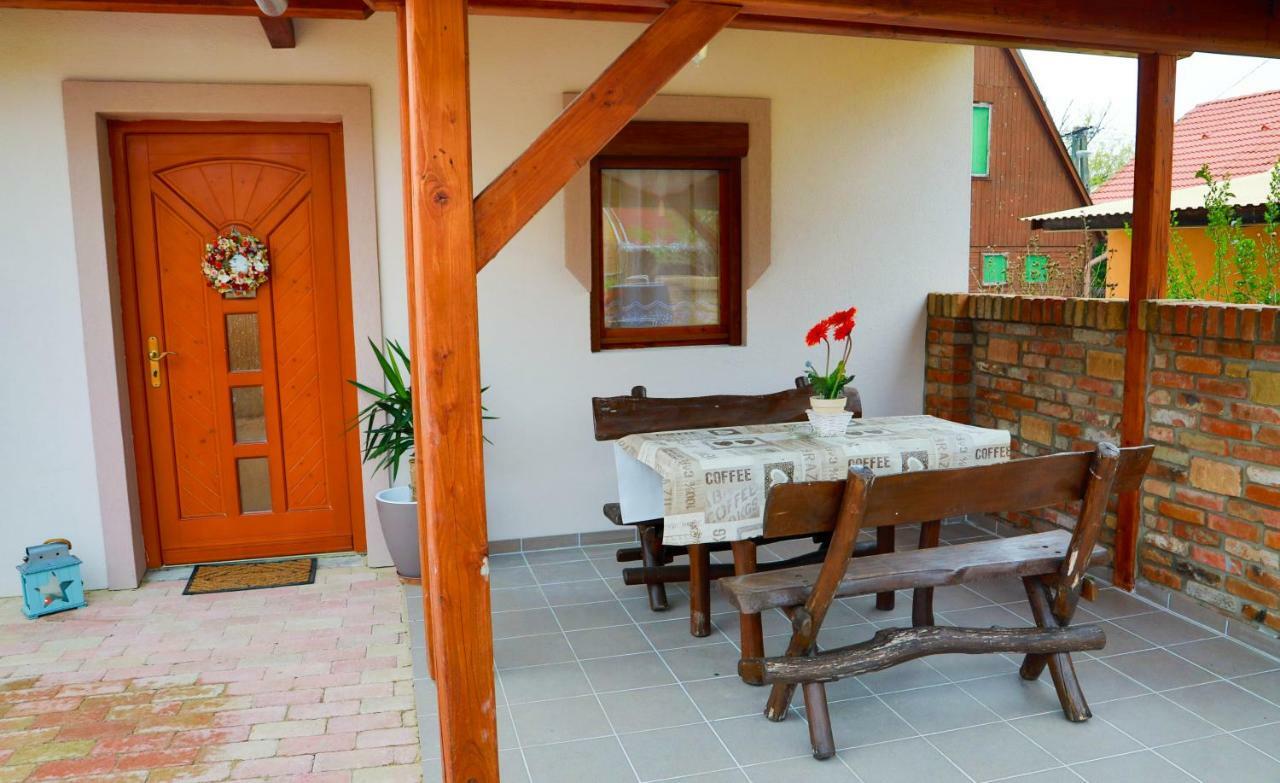Jázmin Apartman Buzsák Exterior foto