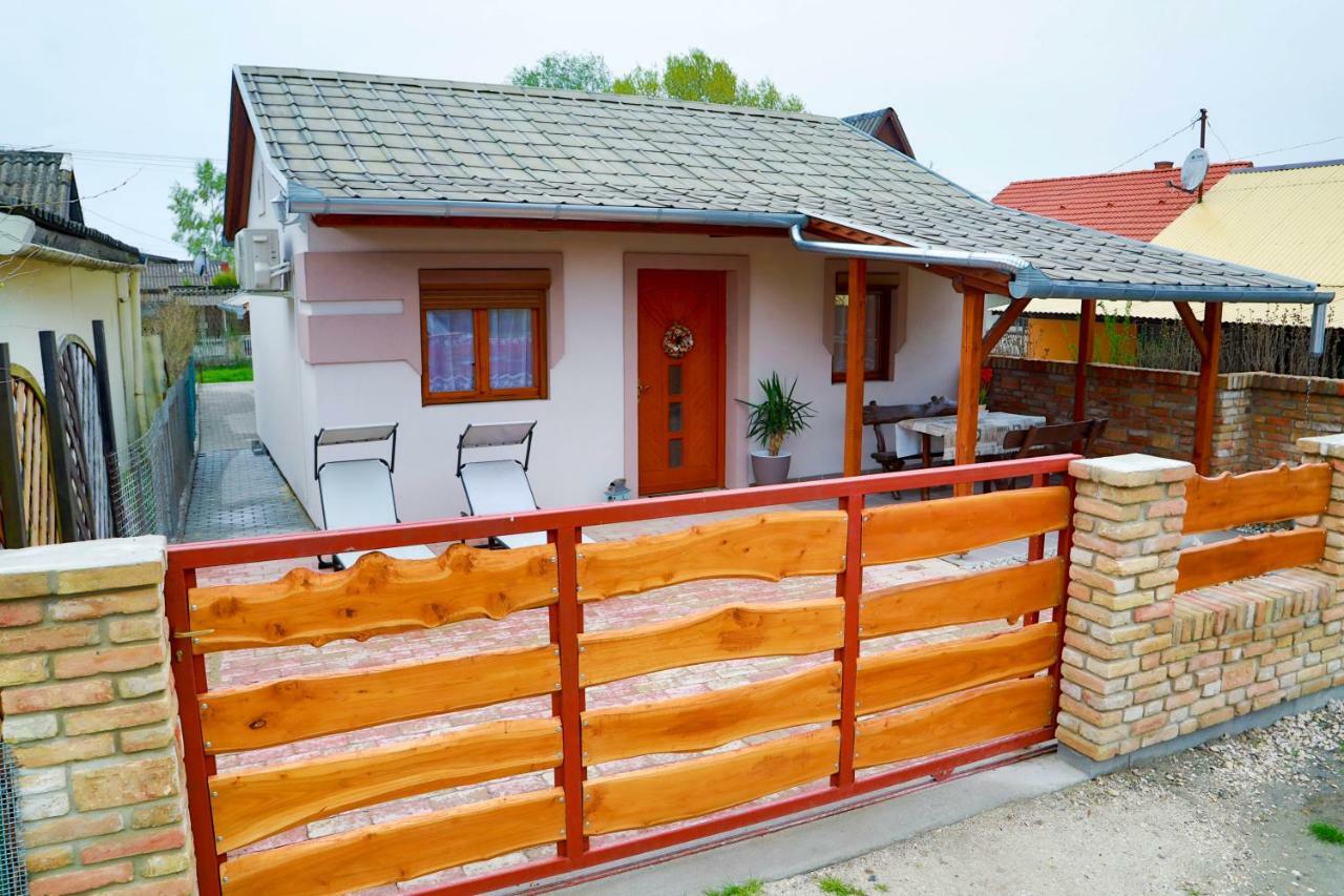 Jázmin Apartman Buzsák Exterior foto
