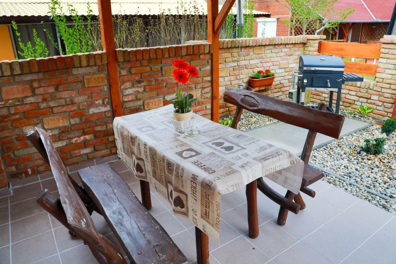 Jázmin Apartman Buzsák Exterior foto